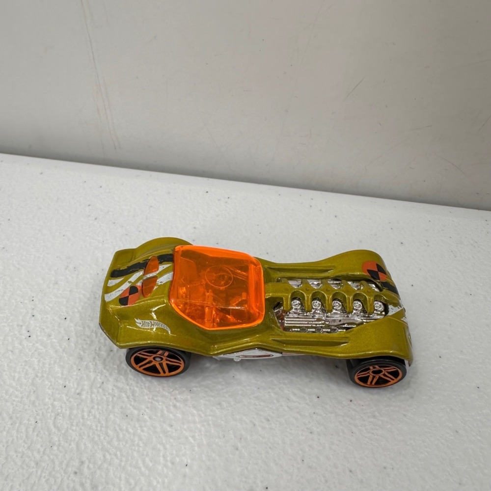 Hot Wheels Die-Cast Toy Car Plane Set Of 4 Road Bandit Turbo Rooster 2018 Car - Picture 14 of 14